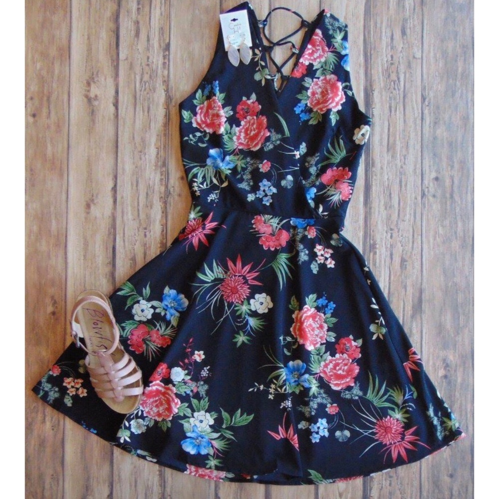 DressCode LA Little Floral LBD with Fun Back SizeS